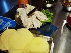-鹿鸣山草本茶香火锅(园西路店)