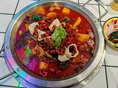 -晓彭肥肠鸡·泡椒鸡火锅(水木天地店)
