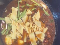 -哈尔滨烧烤·山河村铁锅炖(交大店)