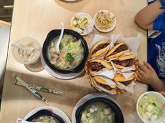 -闫家驴肉老店(华电一校店)