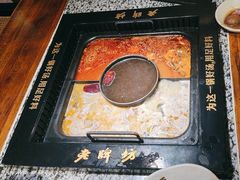 -老牌坊云南鱼豆花火锅(哈西万达店)