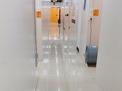 -安东易迷你自助仓储寄存仓库(杨浦店)