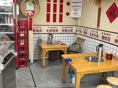 -明姨仔潮汕美食·碳炉猪脚·汕尾牛腩饭·起片鸡煲(起义路店)