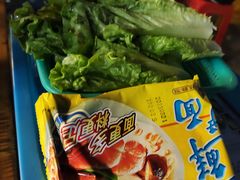 -广味炭炉鸡煲(宝业路分店)