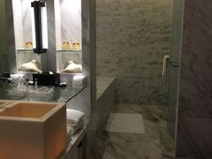 -上海滴水湖皇冠假日酒店