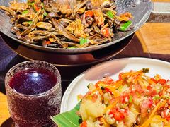 -雀舞云南菜(天津天河城购物中心店)