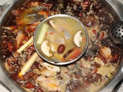 -融泽漁悦三只耳鱼火锅(南郑大道店)