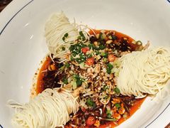 -有红鸡毛店·川菜(建设路店)