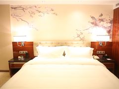 豪华单-华雅·云缦酒店(岳阳楼区火车站店)