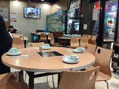 -荣基四海一家·家常菜·海鲜大排档(新安店)