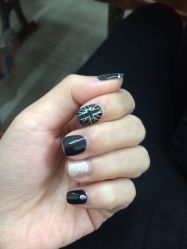 -美斯洛美甲美睫连锁店