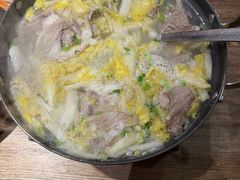 -蜜桃餐厅·伴山(湖滨商业街店)