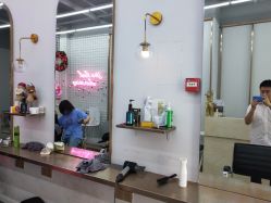 -茶发Salon·烫发染发理发