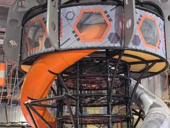 -嗨翻Hi-Fun竞技主题乐园·蹦床团建生日轰趴(荆川 国光1937店)