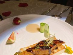 法式煎鸭肝配苹果泥无花果面包-Olive橄榄花园漂亮饭主题布置餐厅(大望路店)