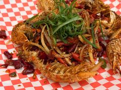 -覃记海鲜美食餐厅