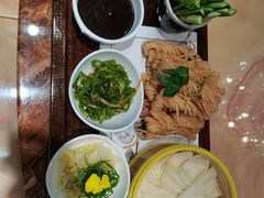 -伊和园清真餐饮