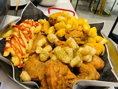 -博姆炸鸡精品餐厅(常发广场店)