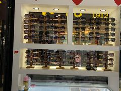 -广州宝岛眼镜武汉和光眼镜市场西区店