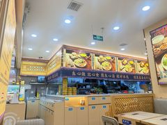 -花馬肆.云南过桥米线(汉神购物广场现场熬汤店)
