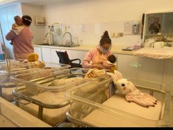 -妈咪爱月子中心·母婴护理