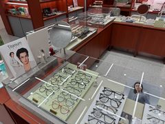 -吴良材眼镜(南翔印象城MEGA店)