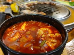 海鲜嫩豆腐汤-姜虎东白丁韩国烤肉(吉利大厦店)