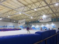 -乔波室内滑雪场