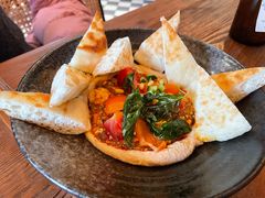 麻婆豆腐配鹰嘴豆泥-Duli 度粒