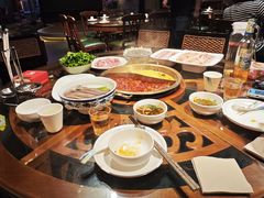 -小天鹅火锅·一线江景洪鼎旗舰店(洪崖洞店)