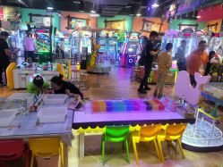 -卡通尼乐园(银泰店)