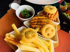 薯类拼盘-怪兽炸鸡.轻沙拉(锦州店)
