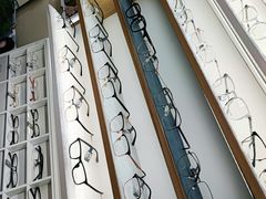 -视野联行眼镜·蔡司授权店(长白万象汇店)