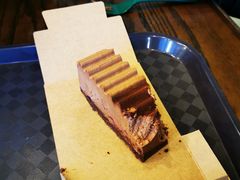 -星巴克臻选(盐城金鹰聚龙湖店)