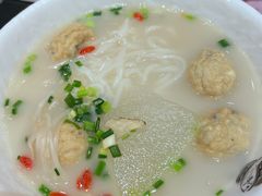 -凯峰鱼汤米线(金利達店)