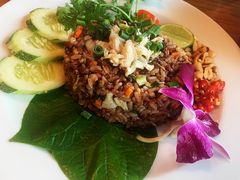 -Chom Cafe and Restaurant