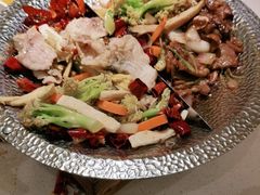 -小鱼小牛·鱼牛干锅·脆鱼火锅(世欧广场店)