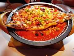 -鸣记脆皮烤鱼·海鲜烤鱼(三八广场店)