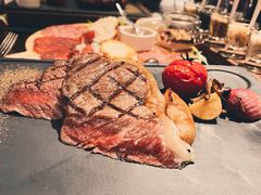 -恰餐厅及酒吧 CHAR Bar & Grill (北京丽都皇冠假日店)