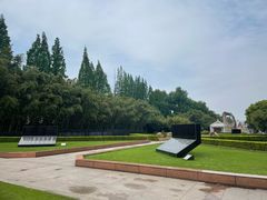 -上海市龙华烈士陵园