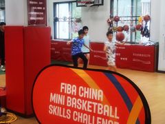 -悦动体能篮球羽毛球网球(三里河店)