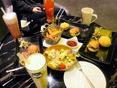 特色小汉堡-野萃山·潮汕厚果汁(十亩地店)