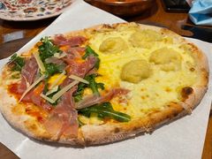 -I HOLIC艾豪丽披萨(KKone店)