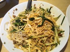 -关东小磨东北菜(上海长风大悦城店)