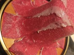 -牛YO寿喜烧·铁板烧和牛火锅自助(市府恒隆店)