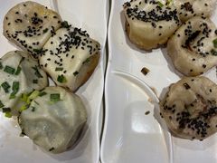 蟹粉荠菜双拼-小杨生煎(龙之梦购物中心店)