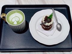 奥利奥咸奶油-思南书局·诗歌店