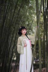 -汉仪华裳汉服馆(打浦桥店)