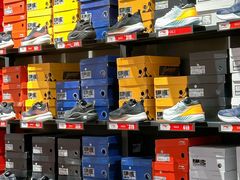 -王府井奥莱临潼小镇(临潼店)