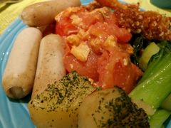 -华邑酒店·鲜艳全日自助餐厅